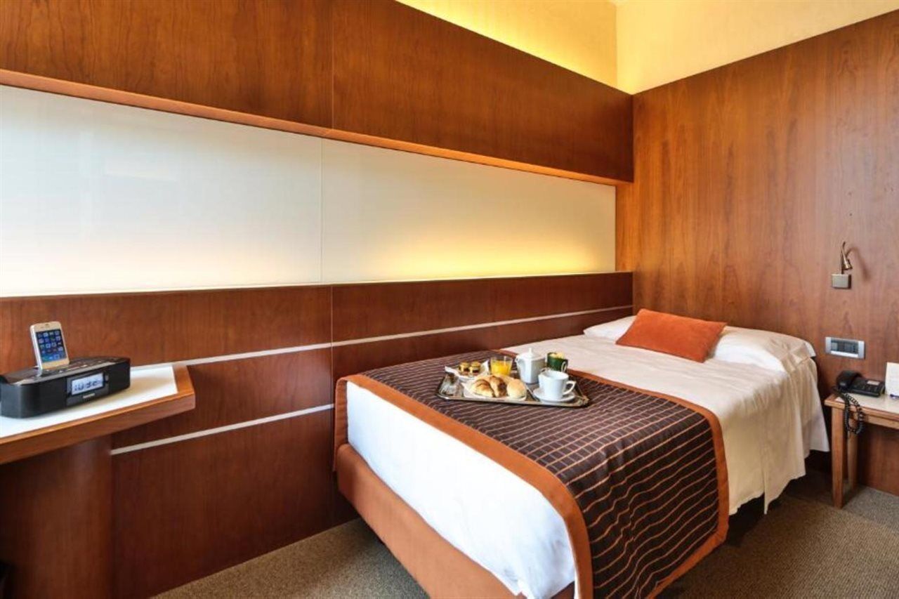 Western Madison 4* Milan